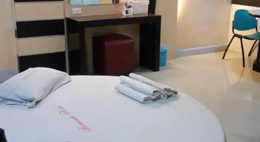 Bermuda Hotel Makati City 2*, Mandaluyong
