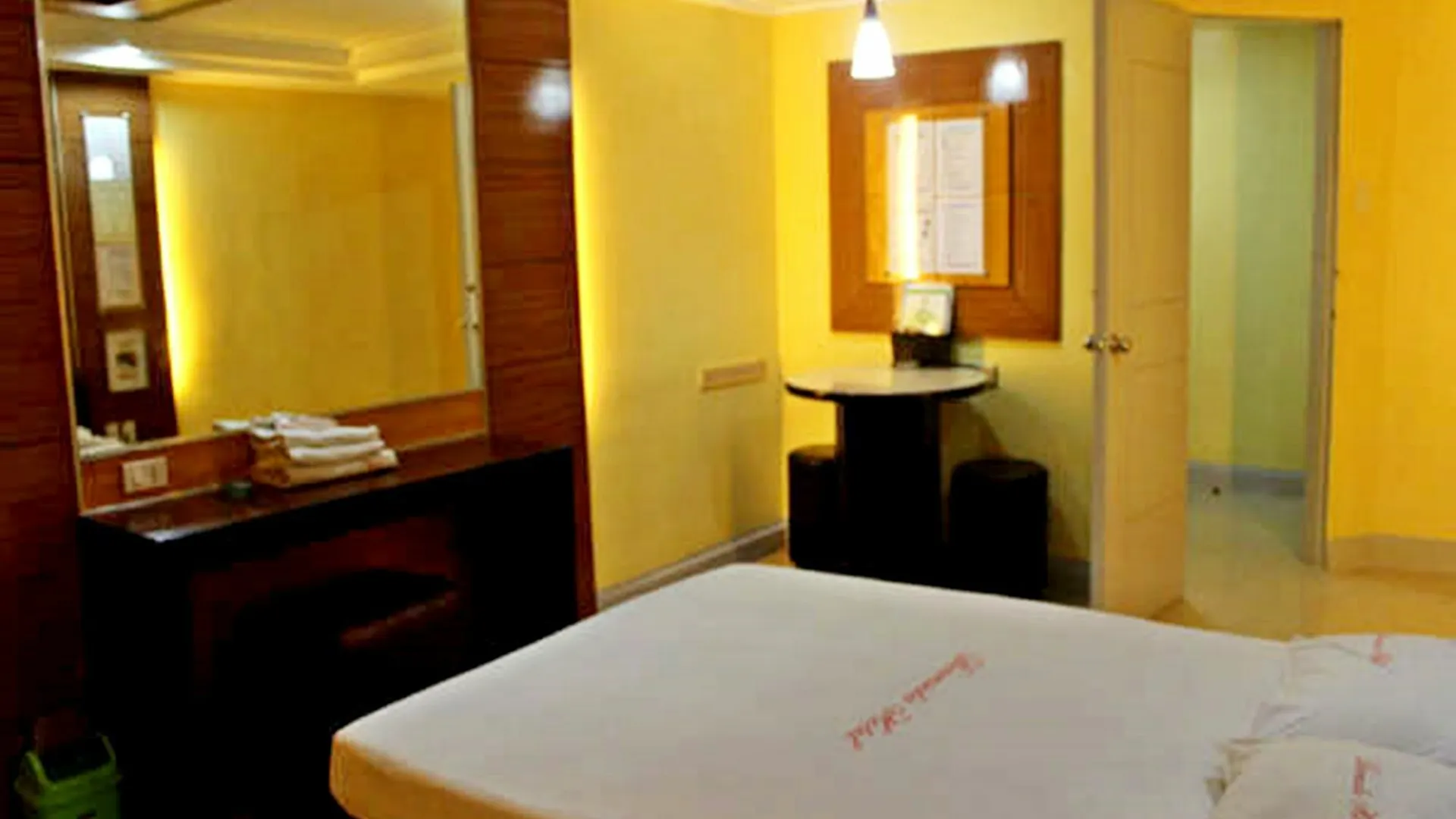 ** Motel Bermuda Hotel Makati City Philippines
